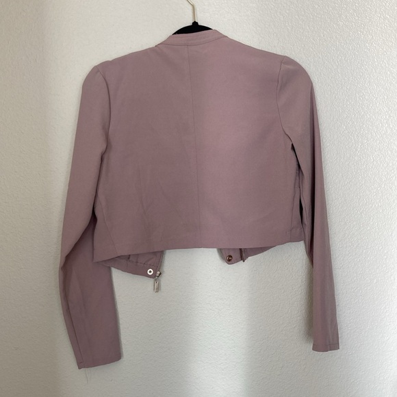 Cropped buckle jacket - Picture 2 of 3